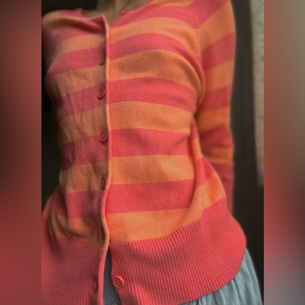Vintage Gap Striped Cardigan - Picture 4 of 4
